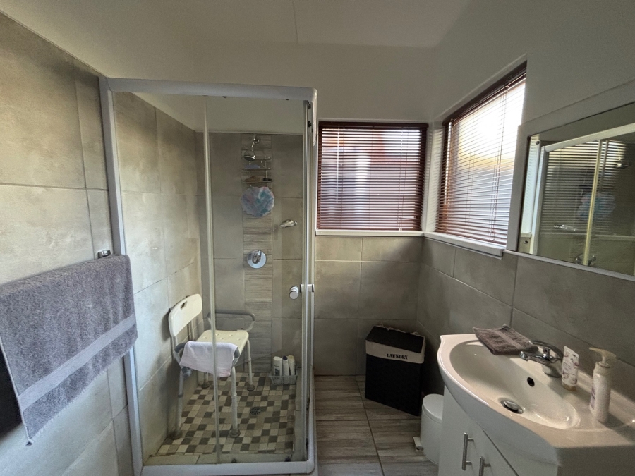 3 Bedroom Property for Sale in Pentagon Park Free State